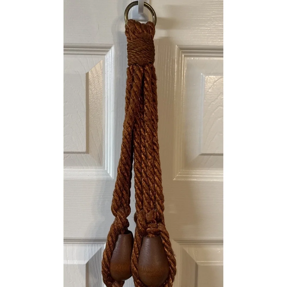 Vtg Burnt Orange Silky Yarn Hanging Plant Holder Wood Bead Duncan Ceramic Pot
